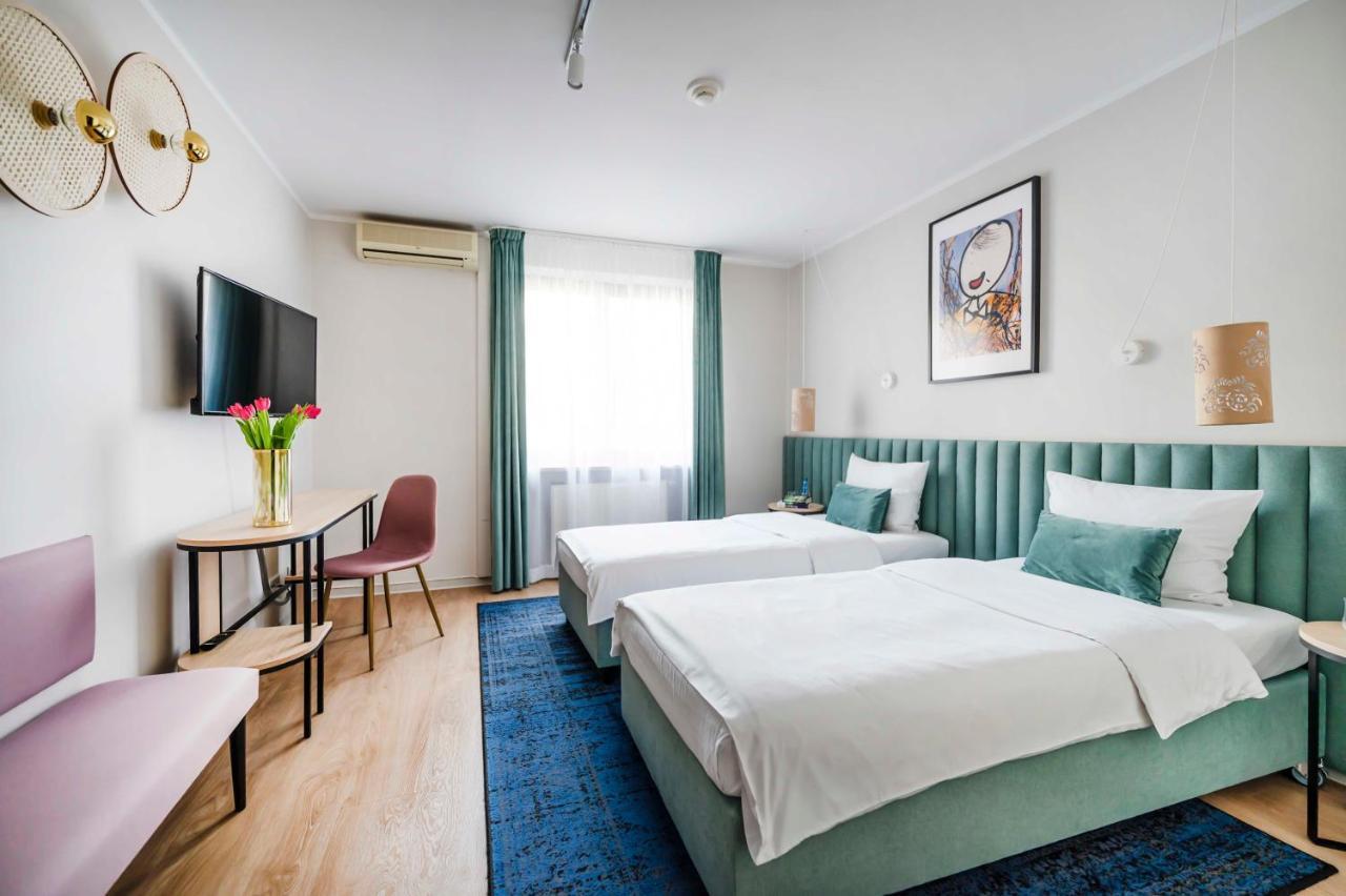 Hotel H12**** クラクフ エクステリア 写真