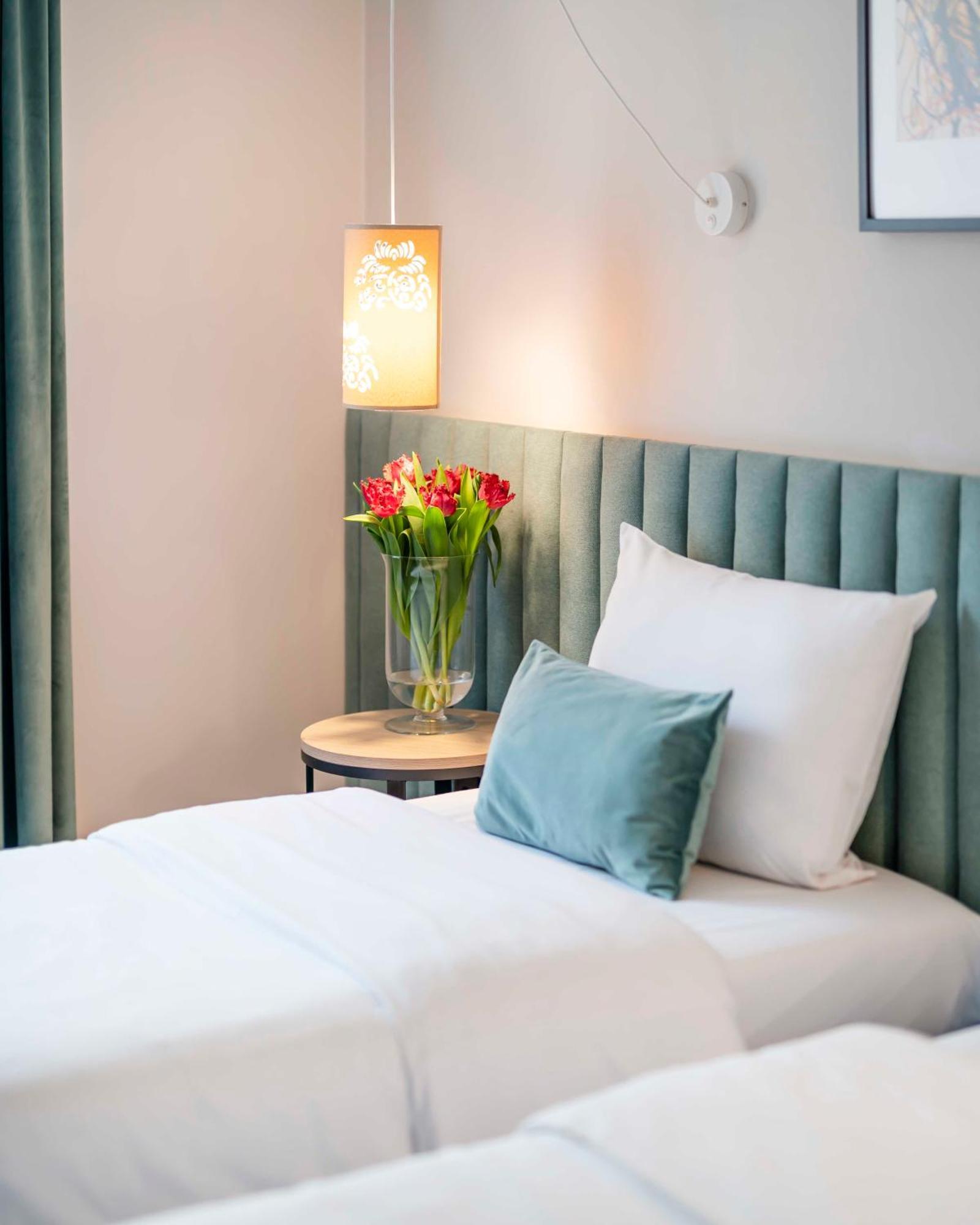 Hotel H12**** クラクフ エクステリア 写真