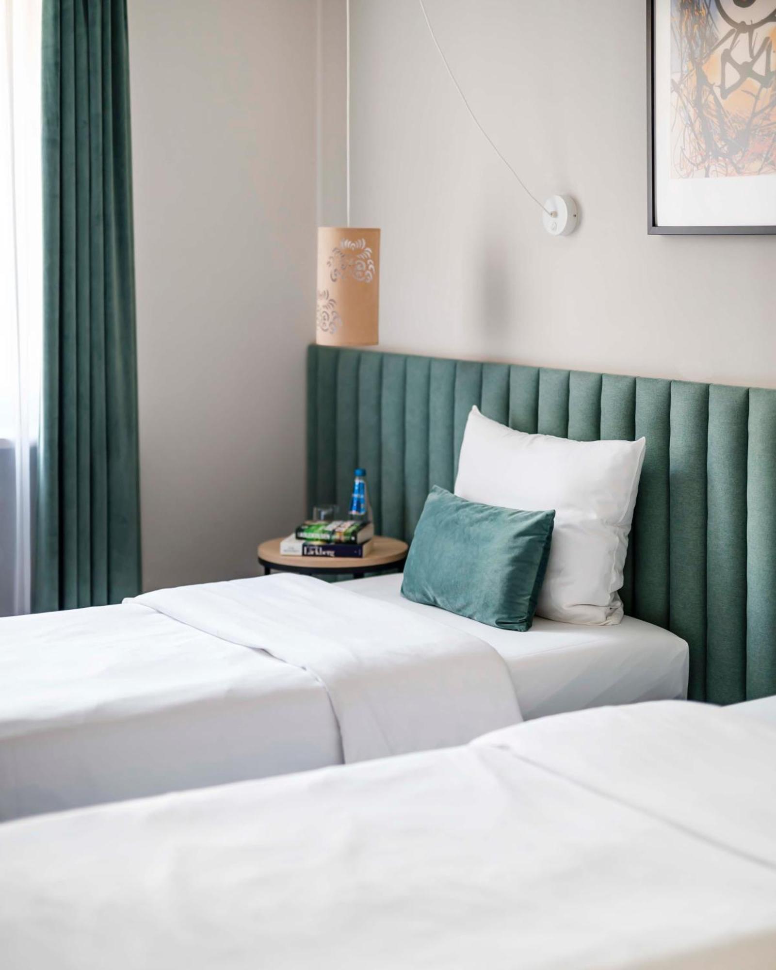 Hotel H12**** クラクフ エクステリア 写真