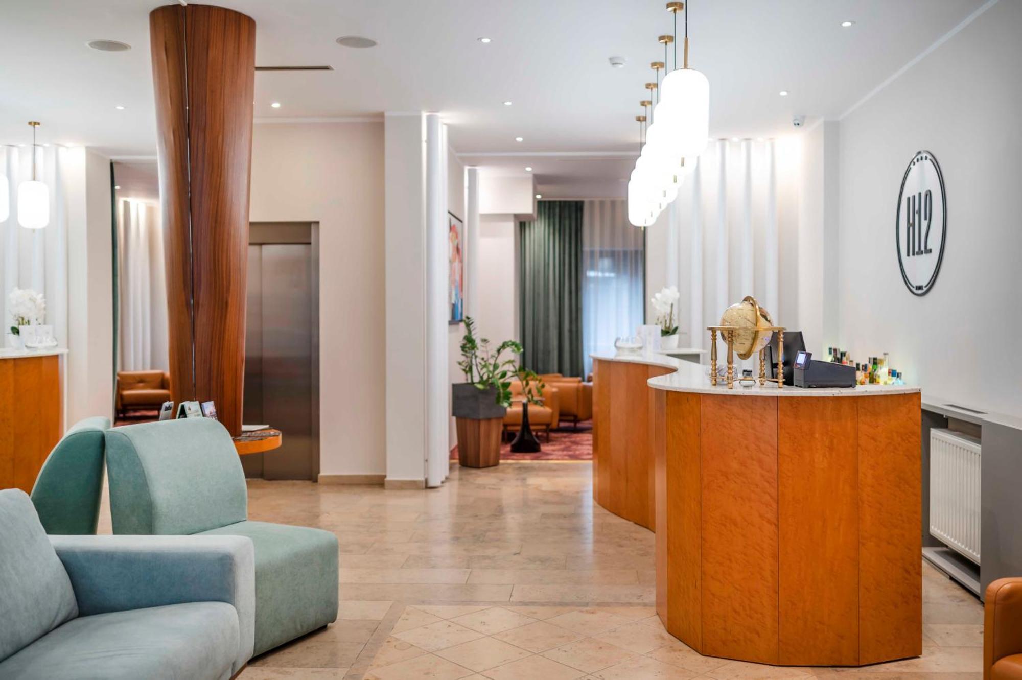 Hotel H12**** クラクフ エクステリア 写真