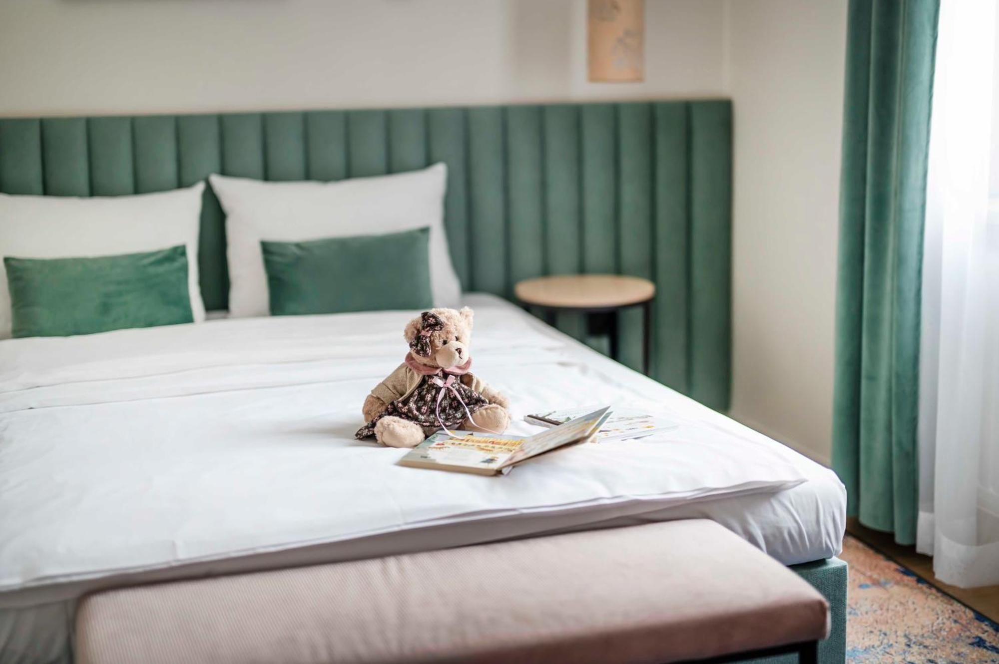 Hotel H12**** クラクフ エクステリア 写真